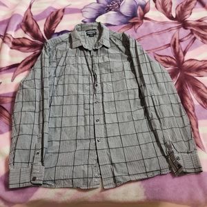 Liz Claiborne Long sleeve button down shirt